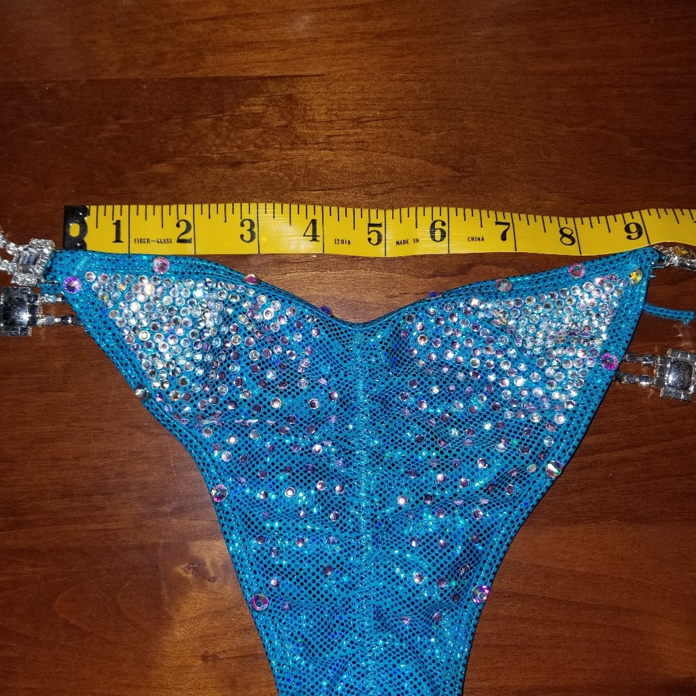 Competition bikini suit